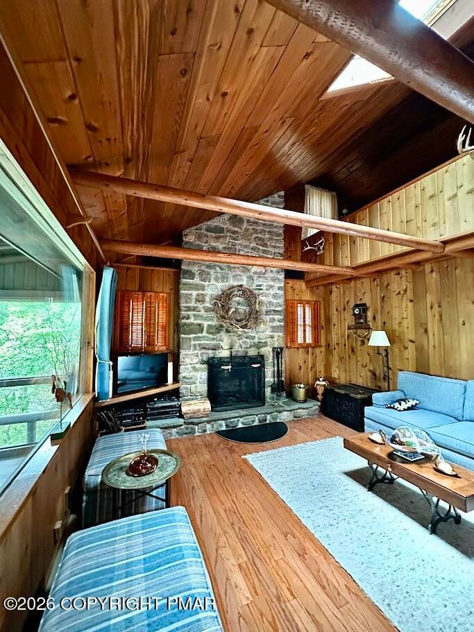 living 2 - 322 Crescent Lake Road, Scotrun, PA 18355, Scotrun
