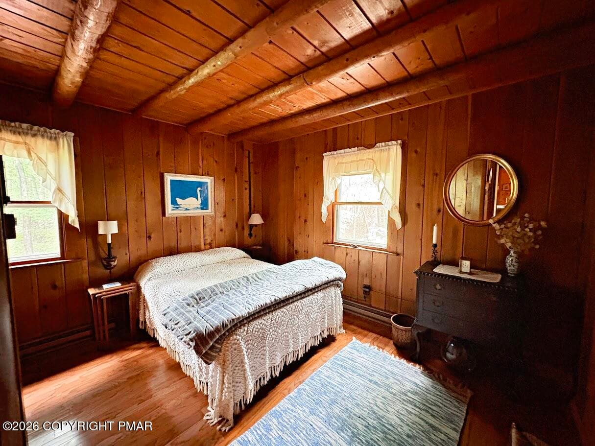 bedroom with loft - 322 Crescent Lake Road, Scotrun, PA 18355, Scotrun