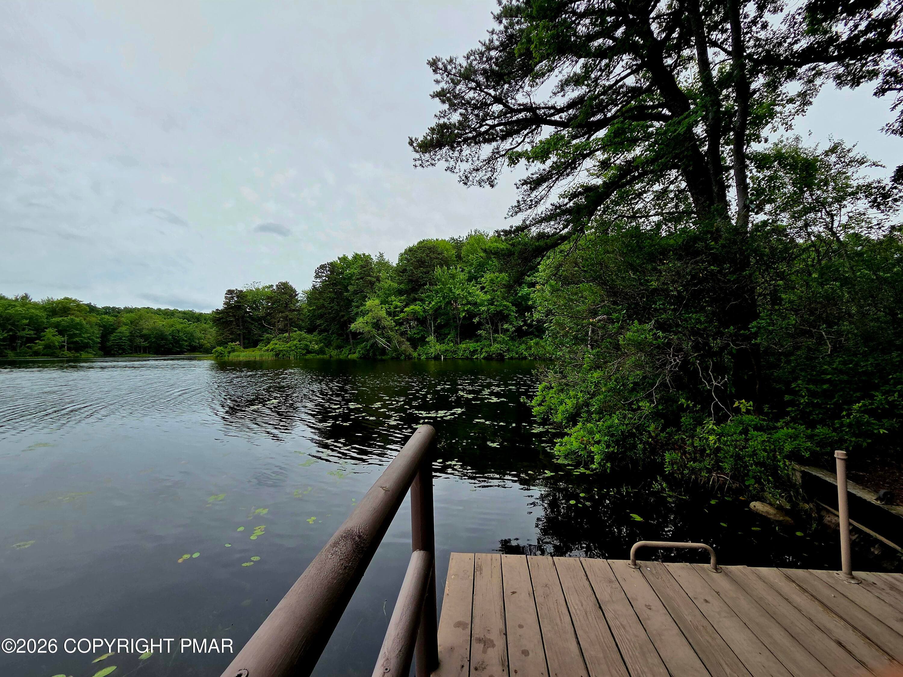nk dock lake - 322 Crescent Lake Road, Scotrun, PA 18355, Scotrun