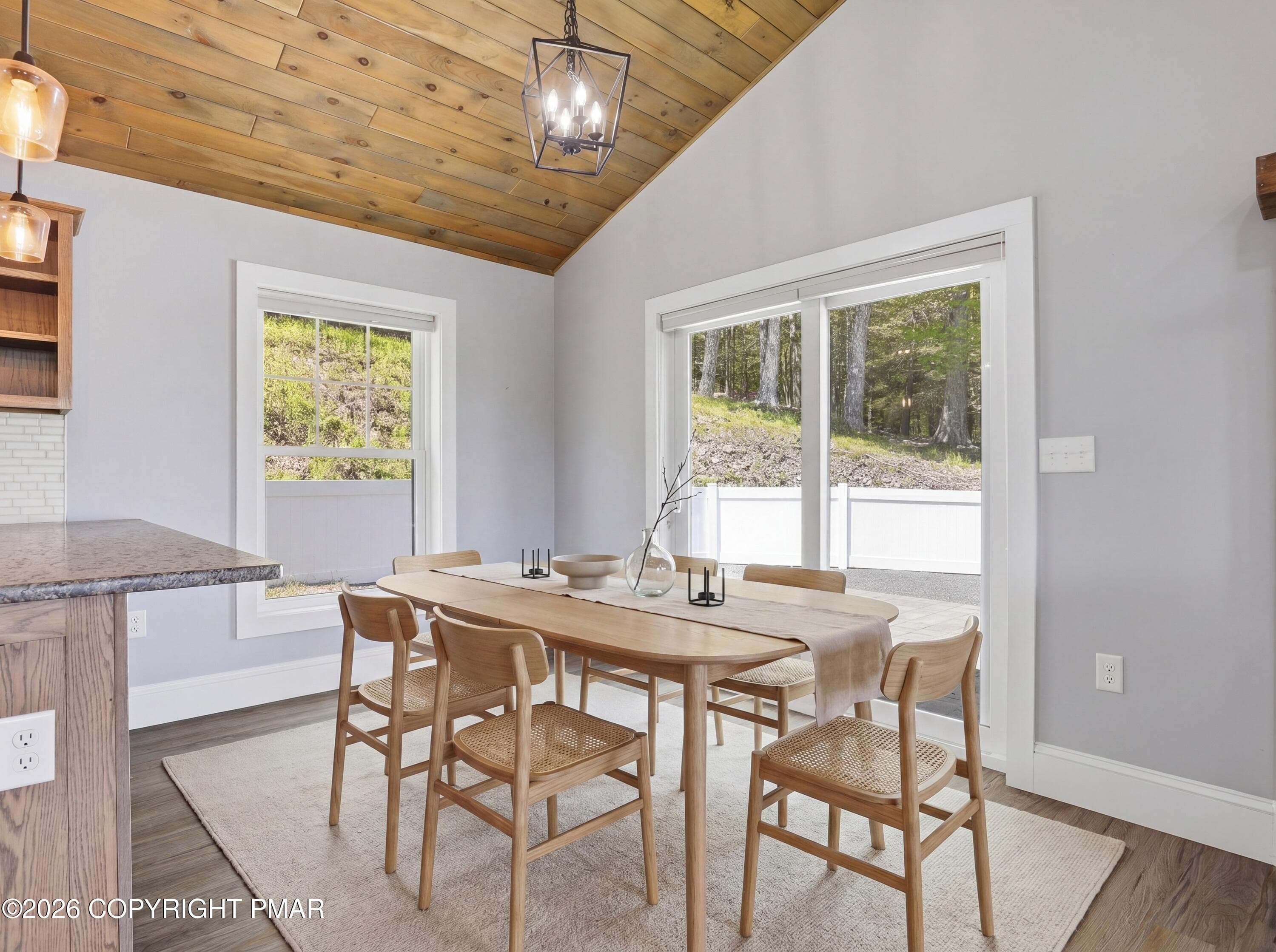 Virtual dining room - 300 Gumbletown Road, Paupack, PA 18451, Paupack