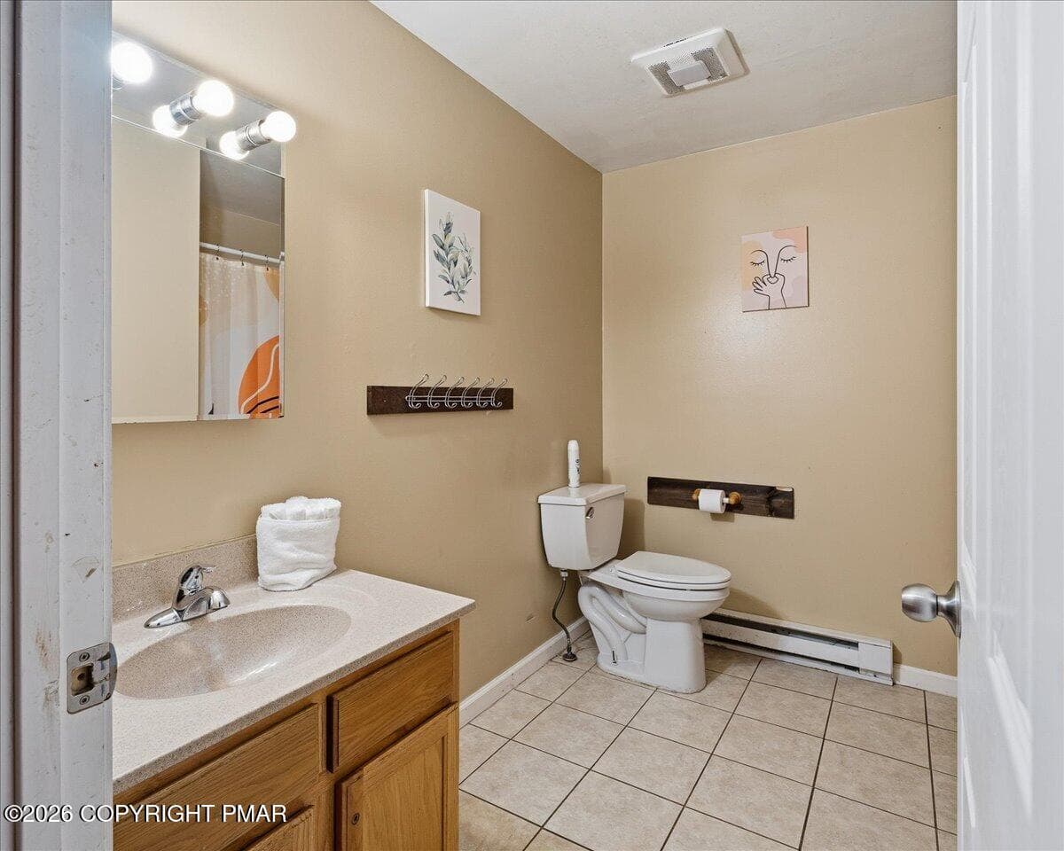 Bathroom #2 - 255 Hillary Drive W, Freeland, PA 18224, Freeland