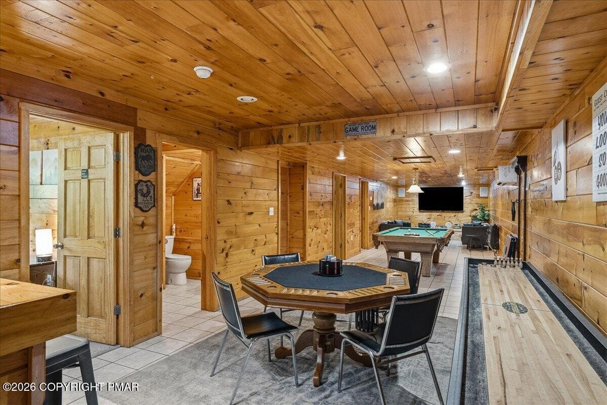 Game Room - 255 Hillary Drive W, Freeland, PA 18224, Freeland