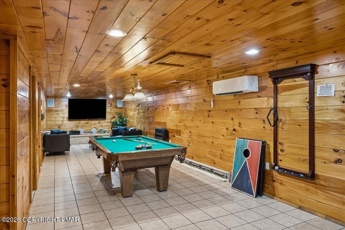 Game Room - 255 Hillary Drive W, Freeland, PA 18224, Freeland