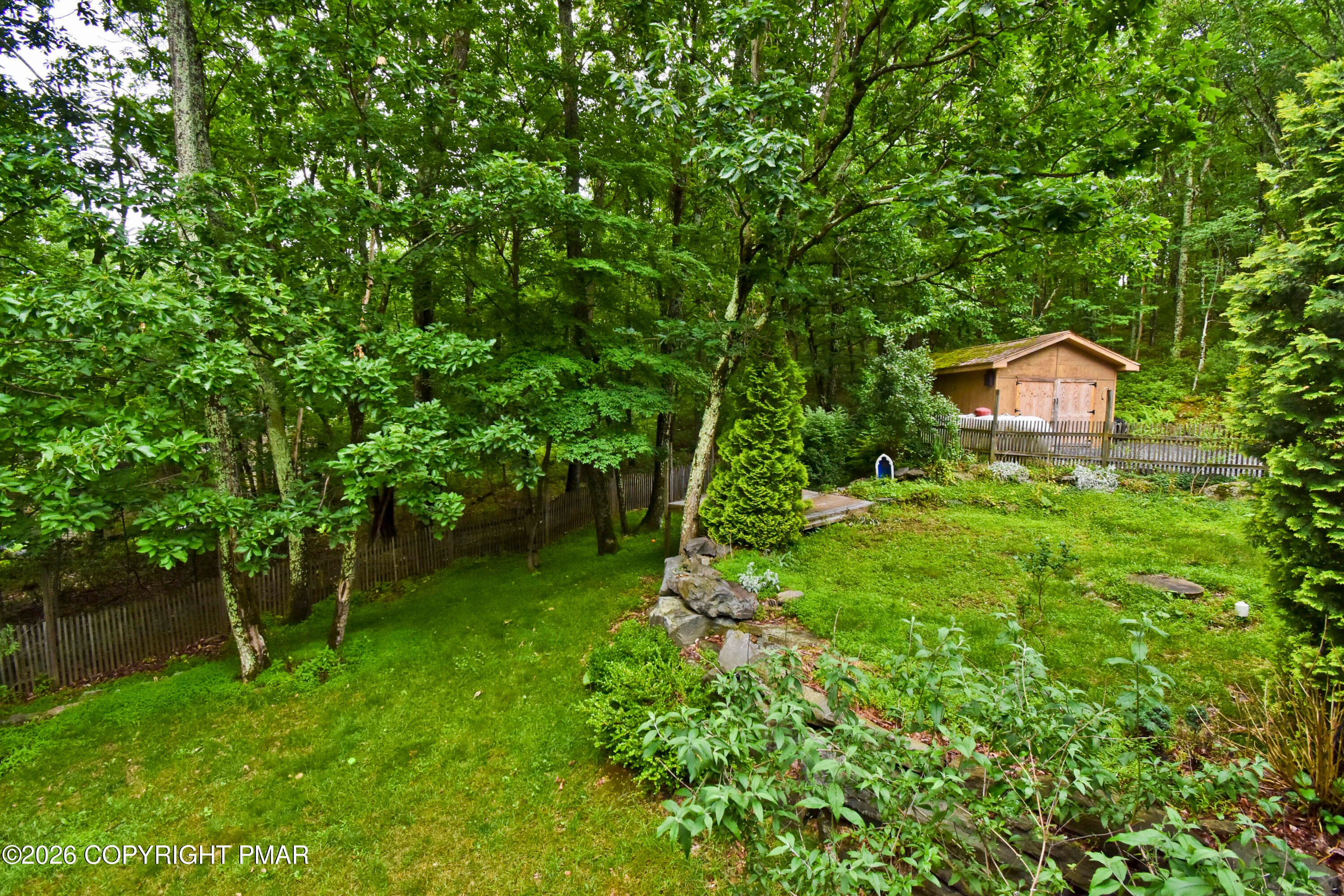 18 Yard (3) - 112 Candy Court, Stroudsburg, PA 18360, Stroudsburg