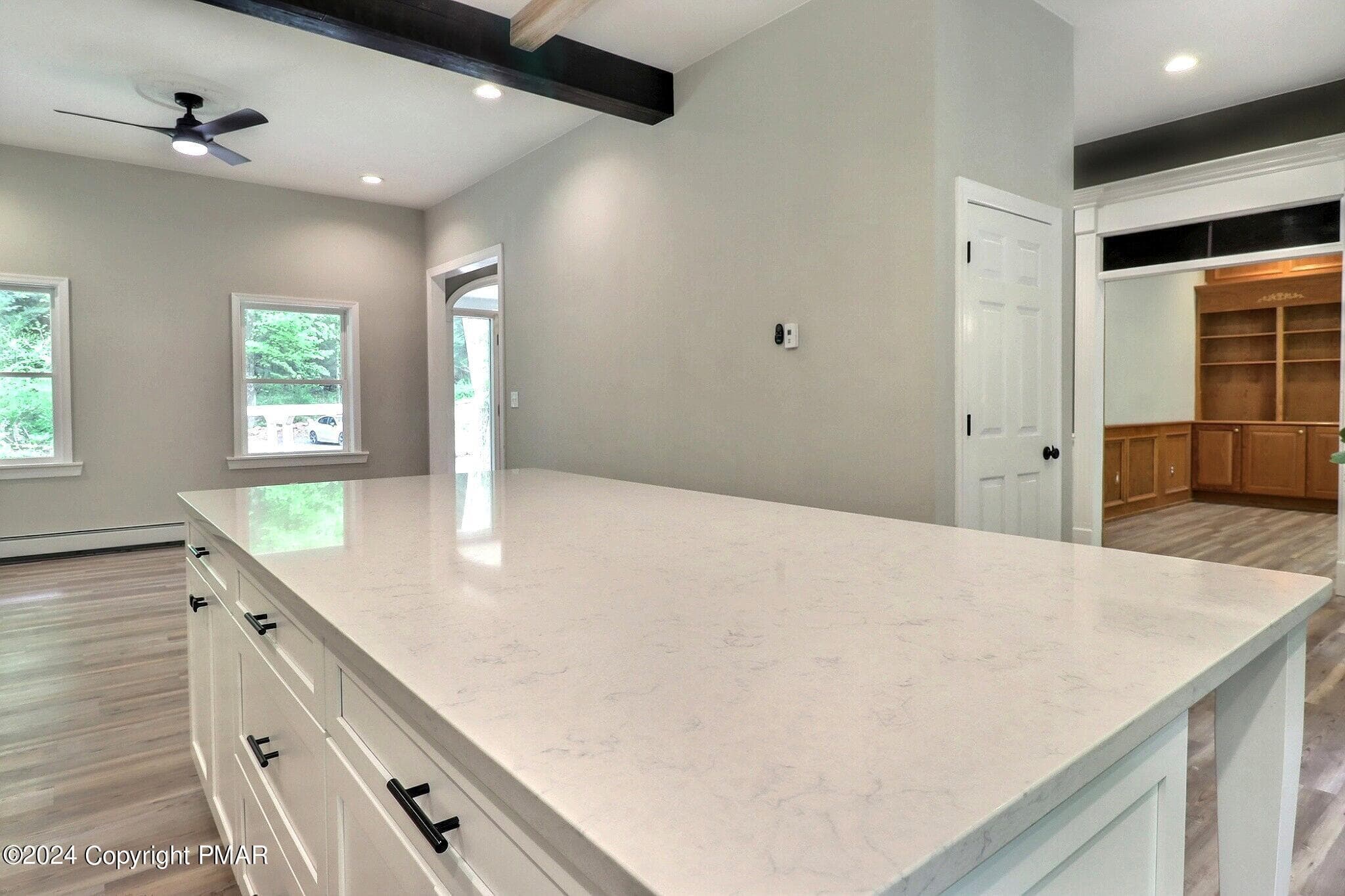 Island - 333 Merwinsburg Road, Effort, PA 18330, Effort