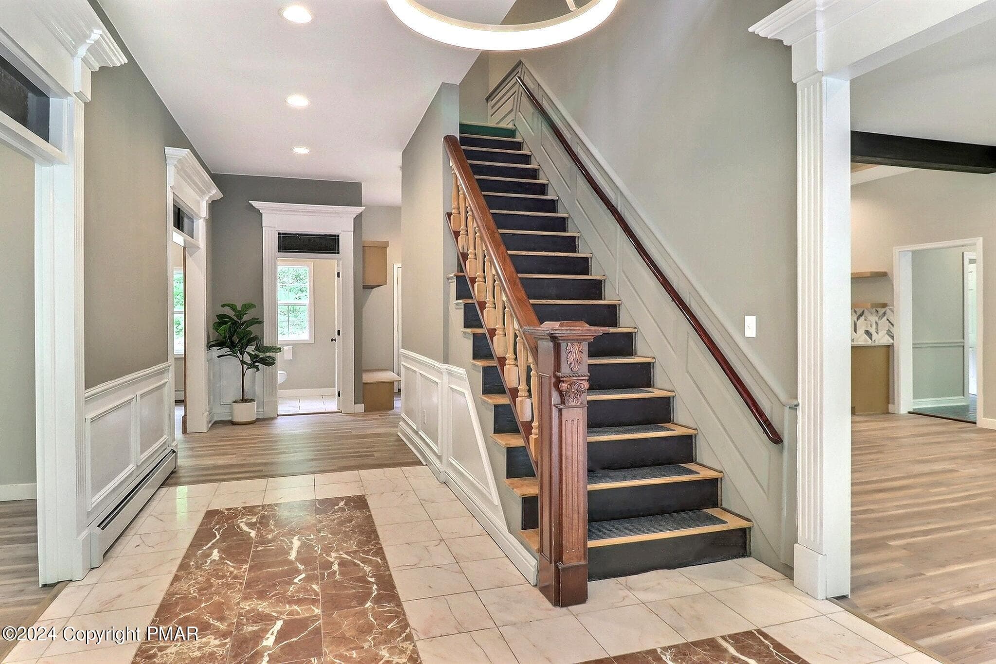 Foyer - 333 Merwinsburg Road, Effort, PA 18330, Effort