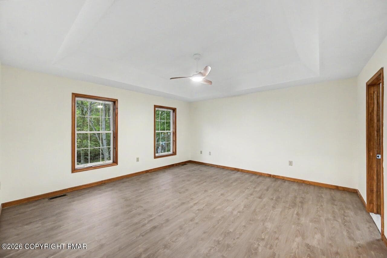2nd Floor Primary Bedroom Suite - 564 Cayuga Drive, Tobyhanna, PA 18466, Tobyhanna
