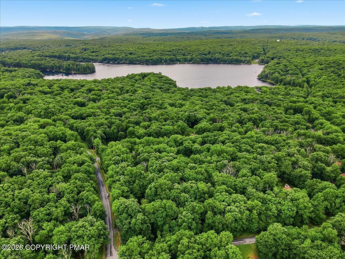 Aerial Neighborhood View - 337 Oak Hill Road, Hawley, PA 18428, Hawley
