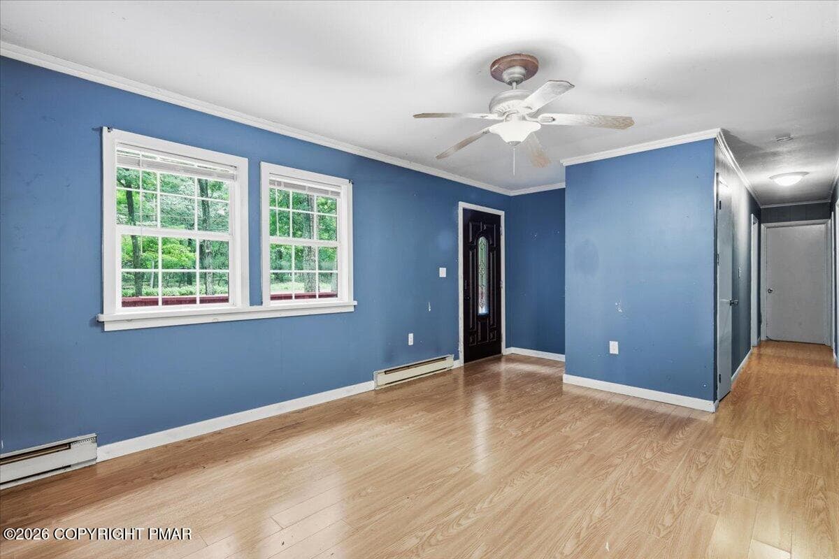 Living Room - 337 Oak Hill Road, Hawley, PA 18428, Hawley