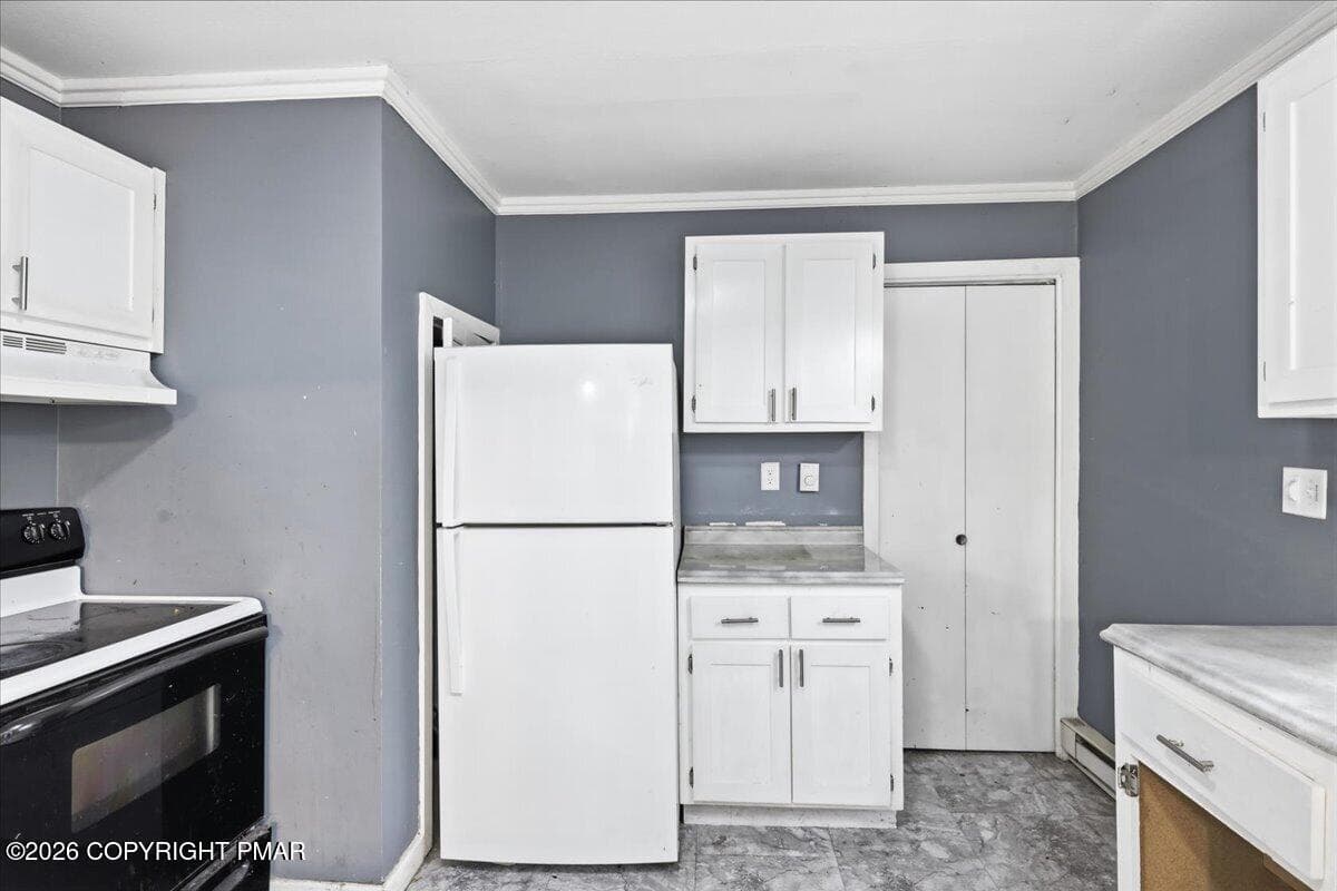 Kitchen - 337 Oak Hill Road, Hawley, PA 18428, Hawley