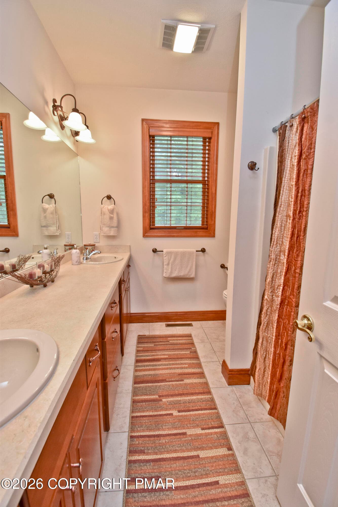 8 Bath (1) - 326 Sunset Avenue, Pocono Manor, PA 18349, Pocono Manor