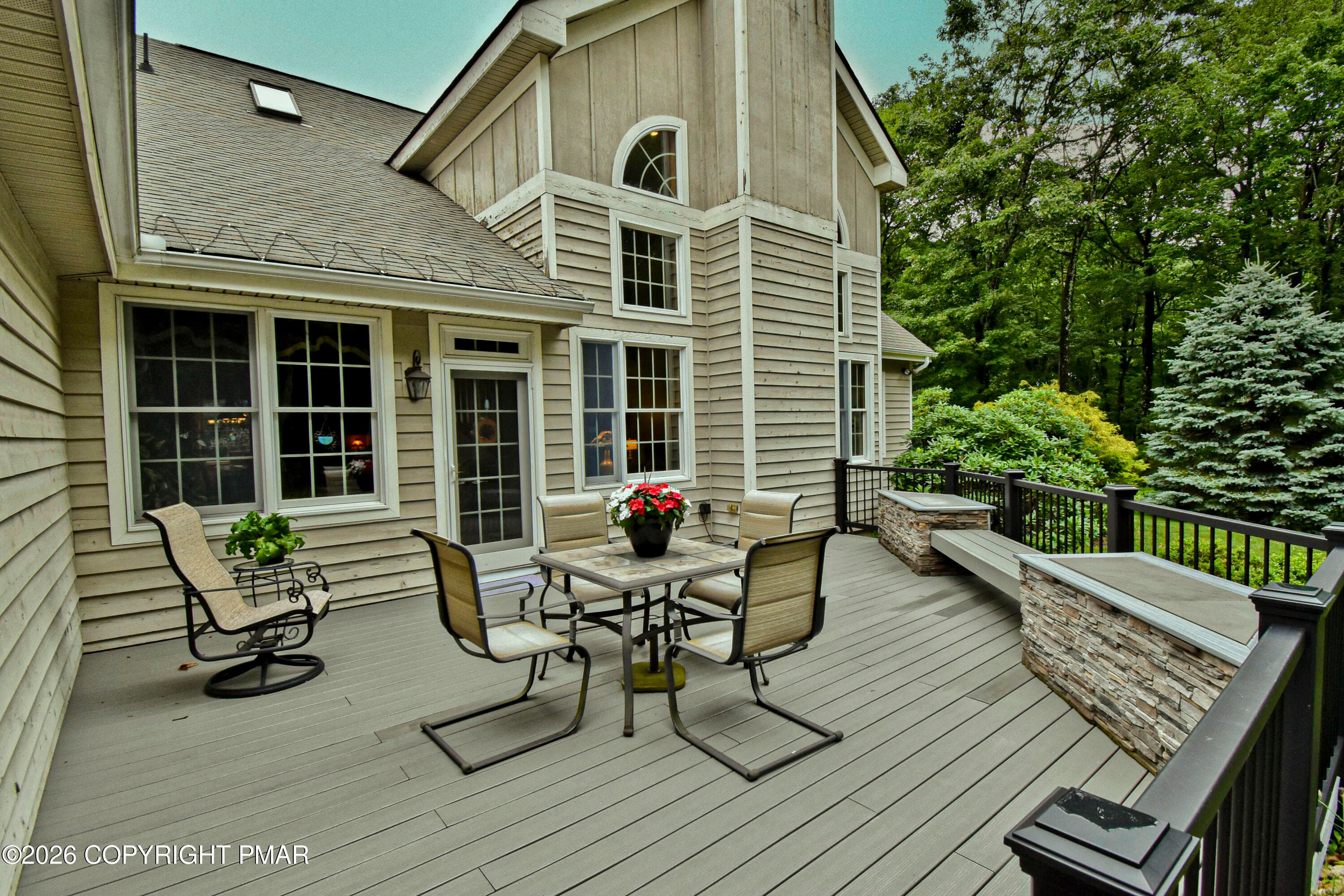 14 Deck (1) - 326 Sunset Avenue, Pocono Manor, PA 18349, Pocono Manor