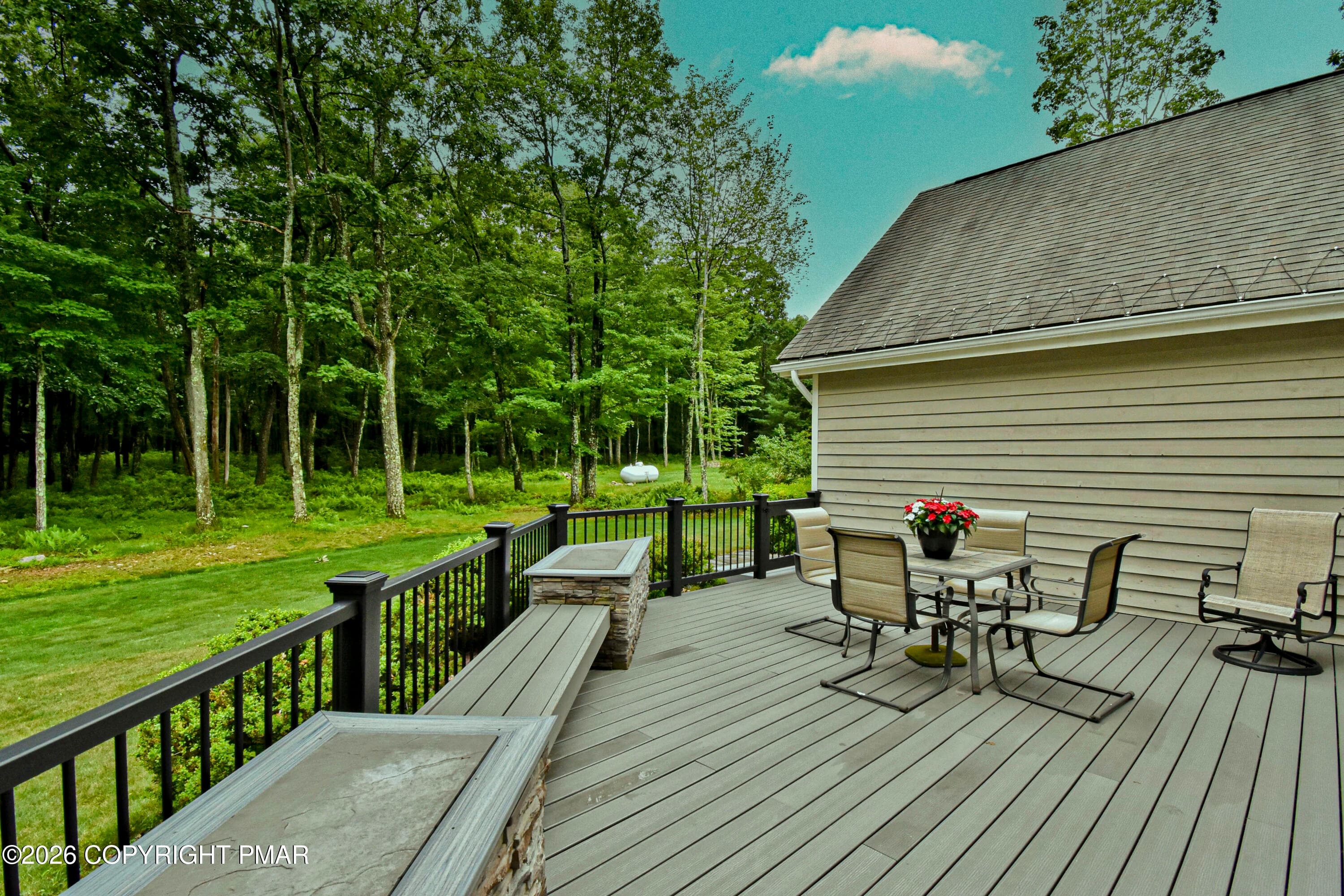 14 Deck (3) - 326 Sunset Avenue, Pocono Manor, PA 18349, Pocono Manor