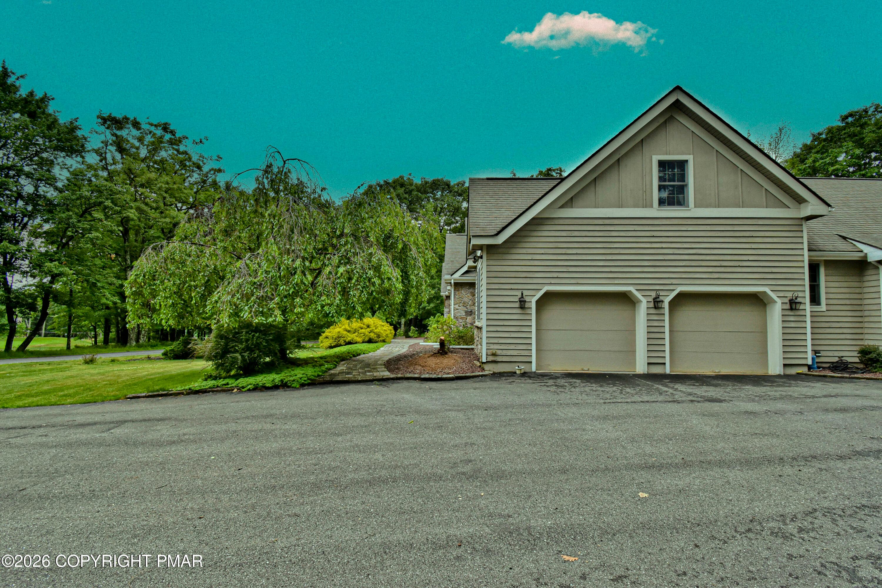 16 Garage - 326 Sunset Avenue, Pocono Manor, PA 18349, Pocono Manor