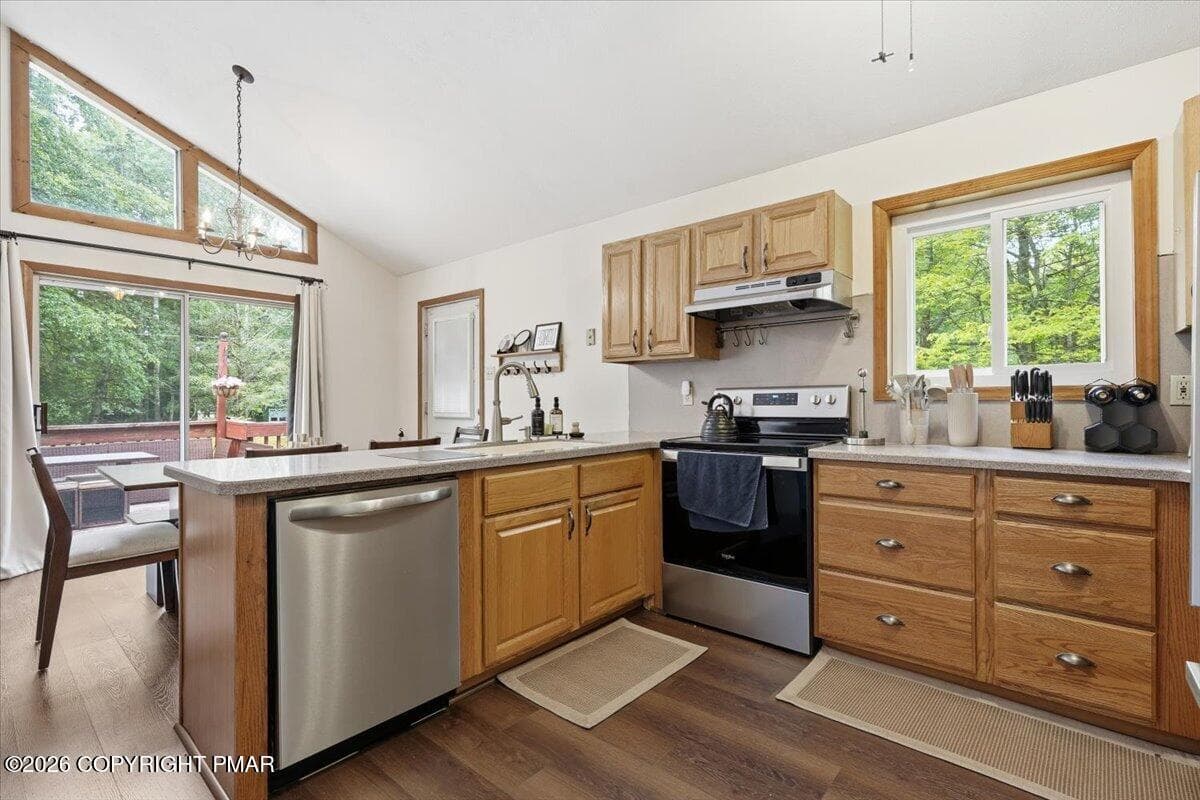 Kitchen to Dining Area - 10 Lenape Trail, Albrightsville, PA 18210, Albrightsville