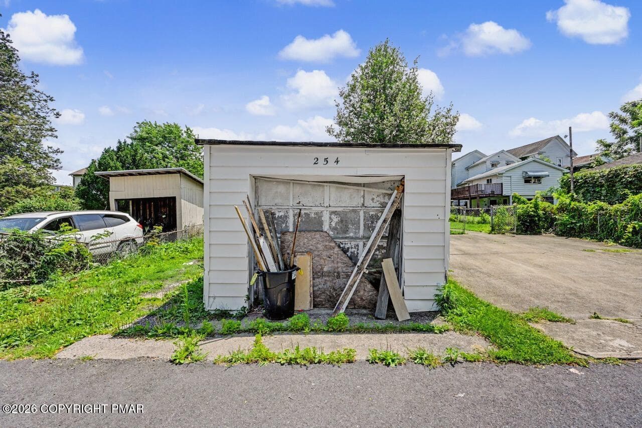 254 W Main St 40 Large - 254 W Main Street, Nanticoke, PA 18634, Nanticoke