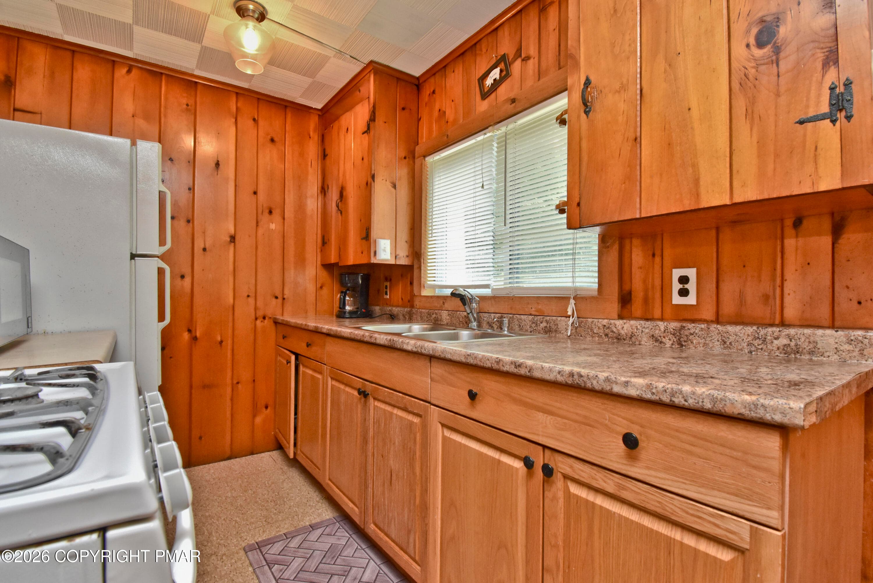 Cabin 3 (15) - 271 Route 390, Tafton, PA 18464, Tafton