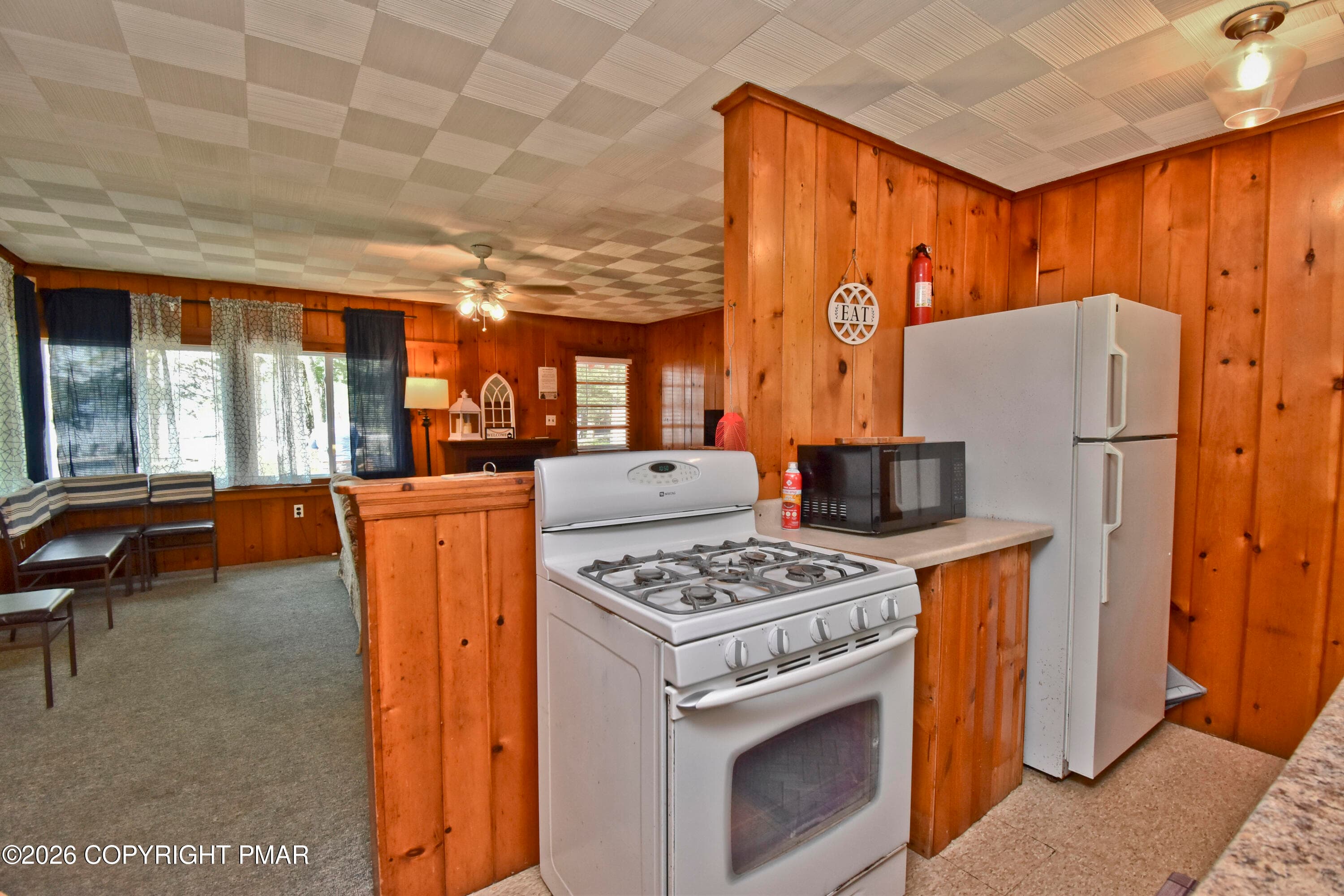 Cabin 3 (16) - 271 Route 390, Tafton, PA 18464, Tafton