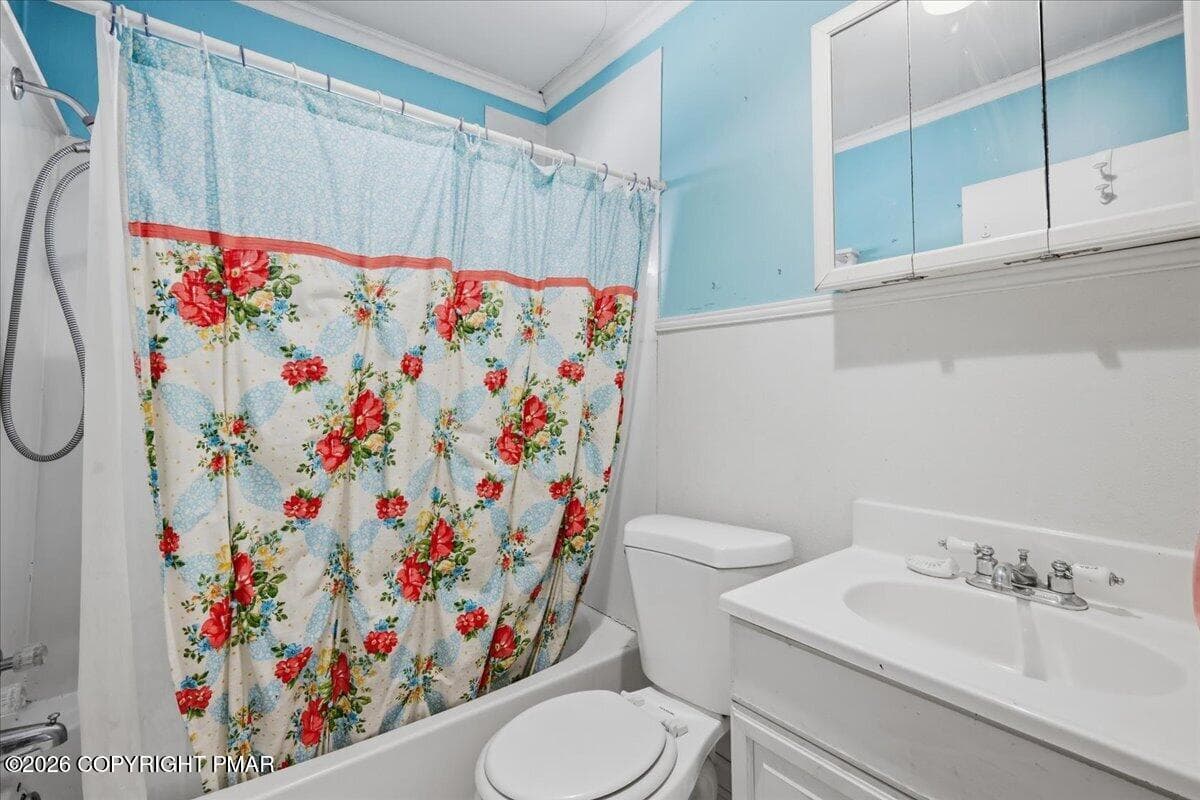 Bathroom - 166 Johnson Street, Pittston, PA 18640, Pittston