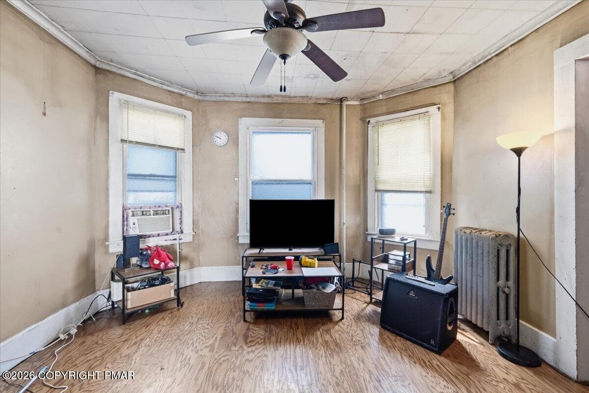 Family Room - 166 Johnson Street, Pittston, PA 18640, Pittston