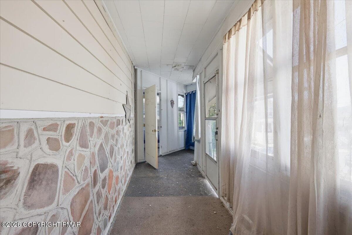 Enclosed Porch - 166 Johnson Street, Pittston, PA 18640, Pittston