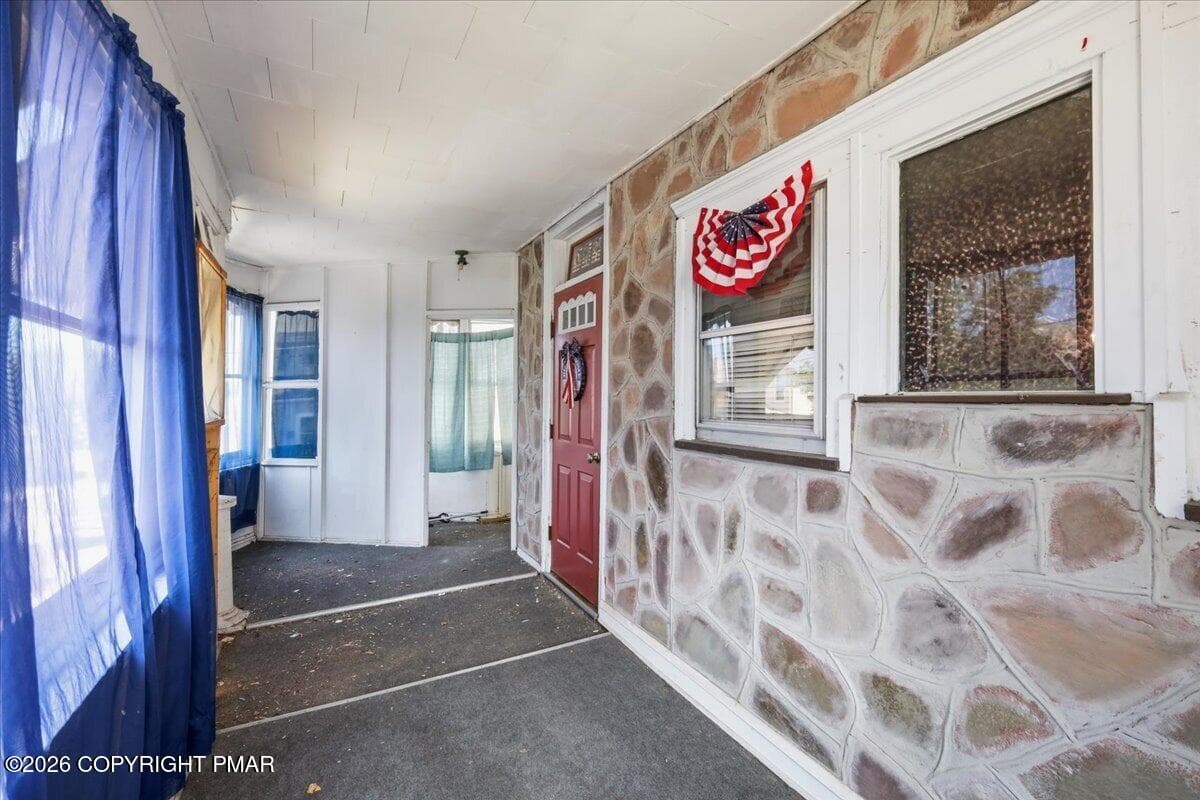 Enclosed Porch - 166 Johnson Street, Pittston, PA 18640, Pittston