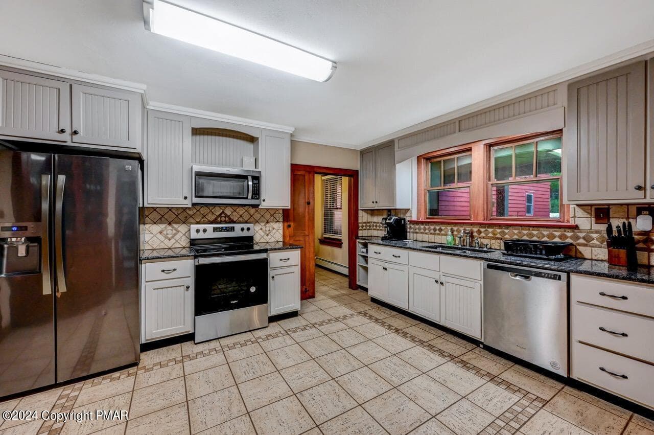614 Lavender Ln 21 Large - 614 Lavender Lane, Canadensis, PA 18325, Canadensis