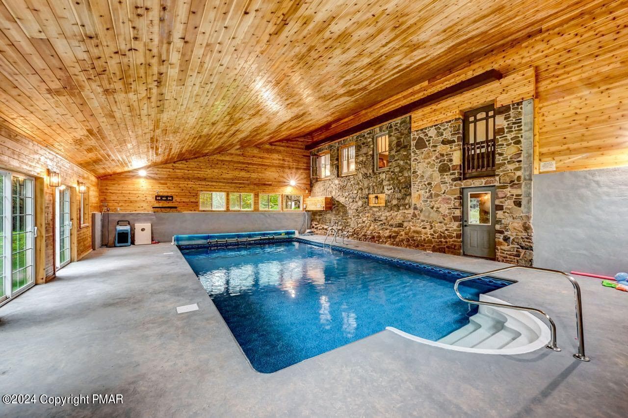 614 Lavender Ln 74 Large - 614 Lavender Lane, Canadensis, PA 18325, Canadensis