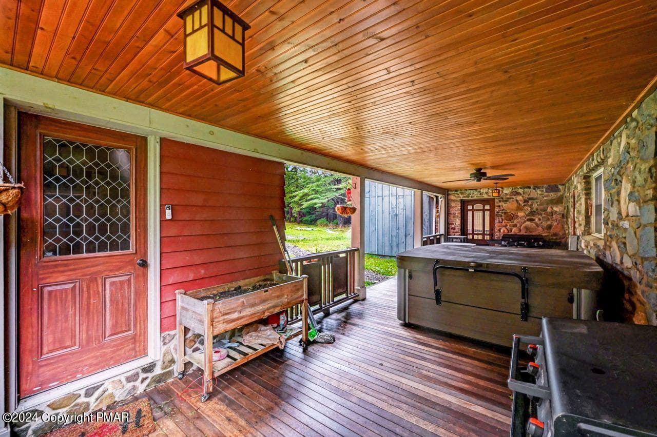 614 Lavender Ln 77 Large - 614 Lavender Lane, Canadensis, PA 18325, Canadensis