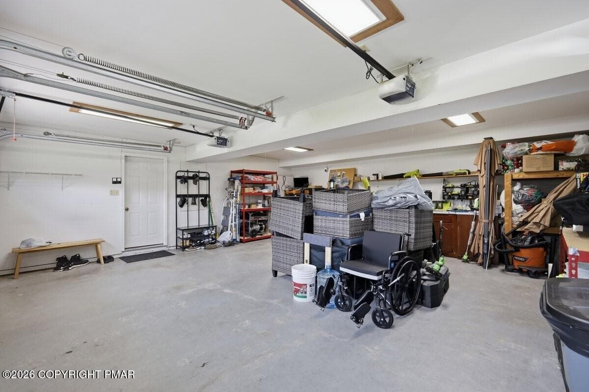 Garage - 246 Switzgabel Drive, Brodheadsville, PA 18322, Brodheadsville