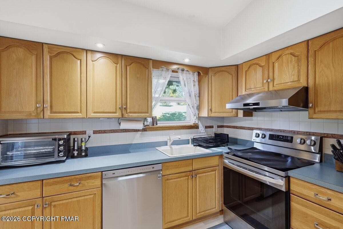 Kitchen 3 - 246 Switzgabel Drive, Brodheadsville, PA 18322, Brodheadsville