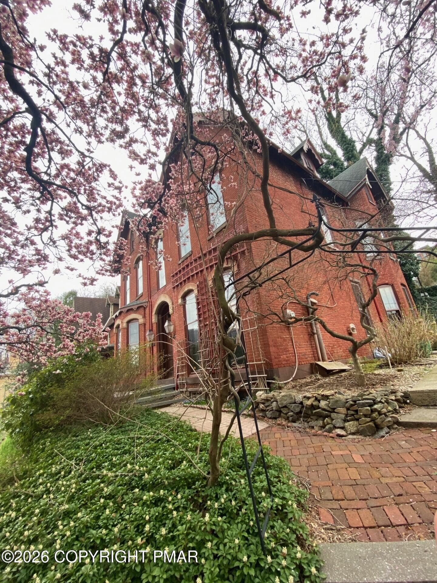 front and right side - 315 S Centre Street, Pottsville, PA 17901, Pottsville