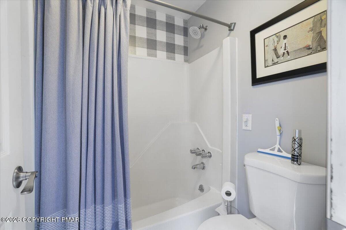 17-RBP58020 - 106 Cabin Court, Milford, PA 18337, Milford