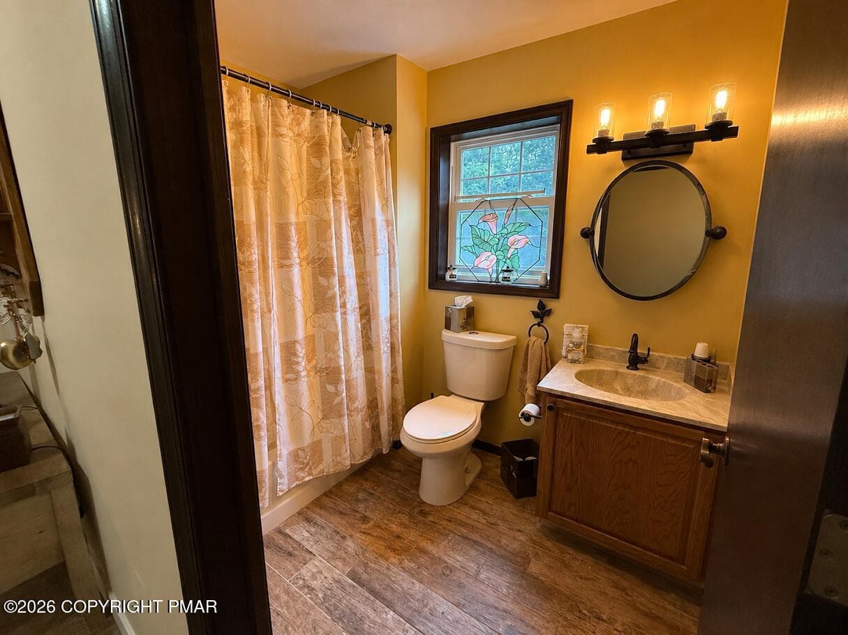 20 Upstairs Bathroom - 215 Maple Ridge Drive, Hawley, PA 18428, Hawley