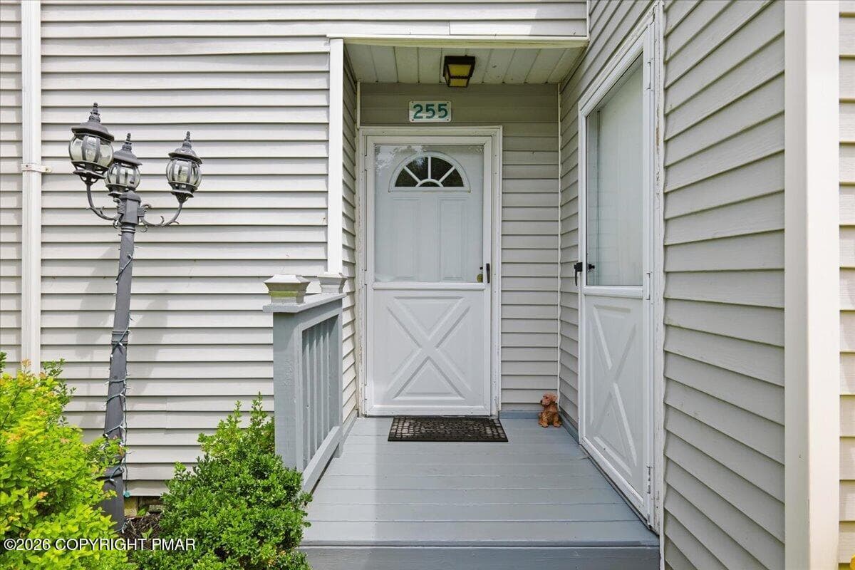 04-Photo-3 - 255 Nittany Court, Mount Pocono, PA 18344, Mount Pocono