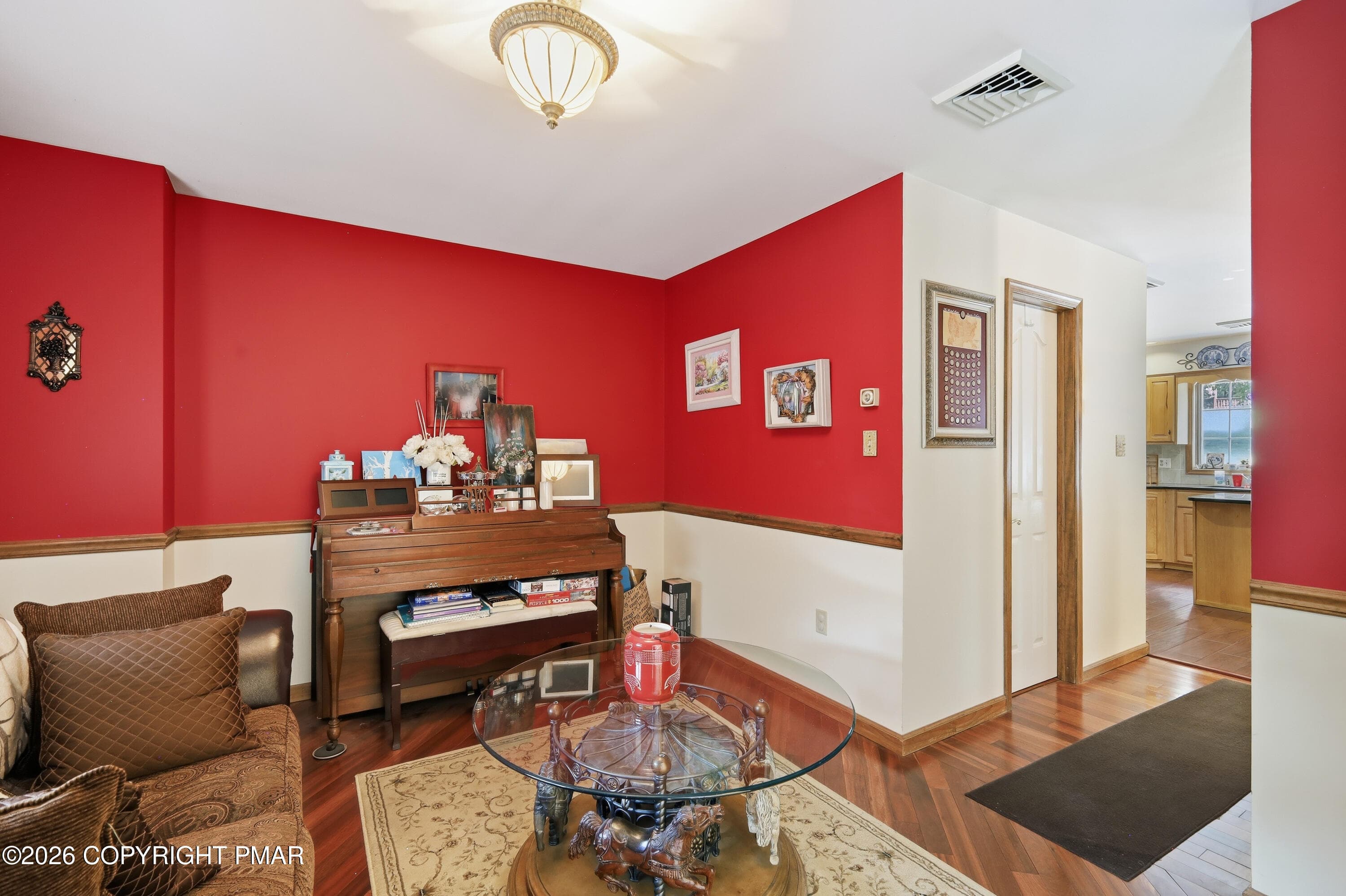 living room - 1630 Mohican Court, Effort, PA 18330, Effort