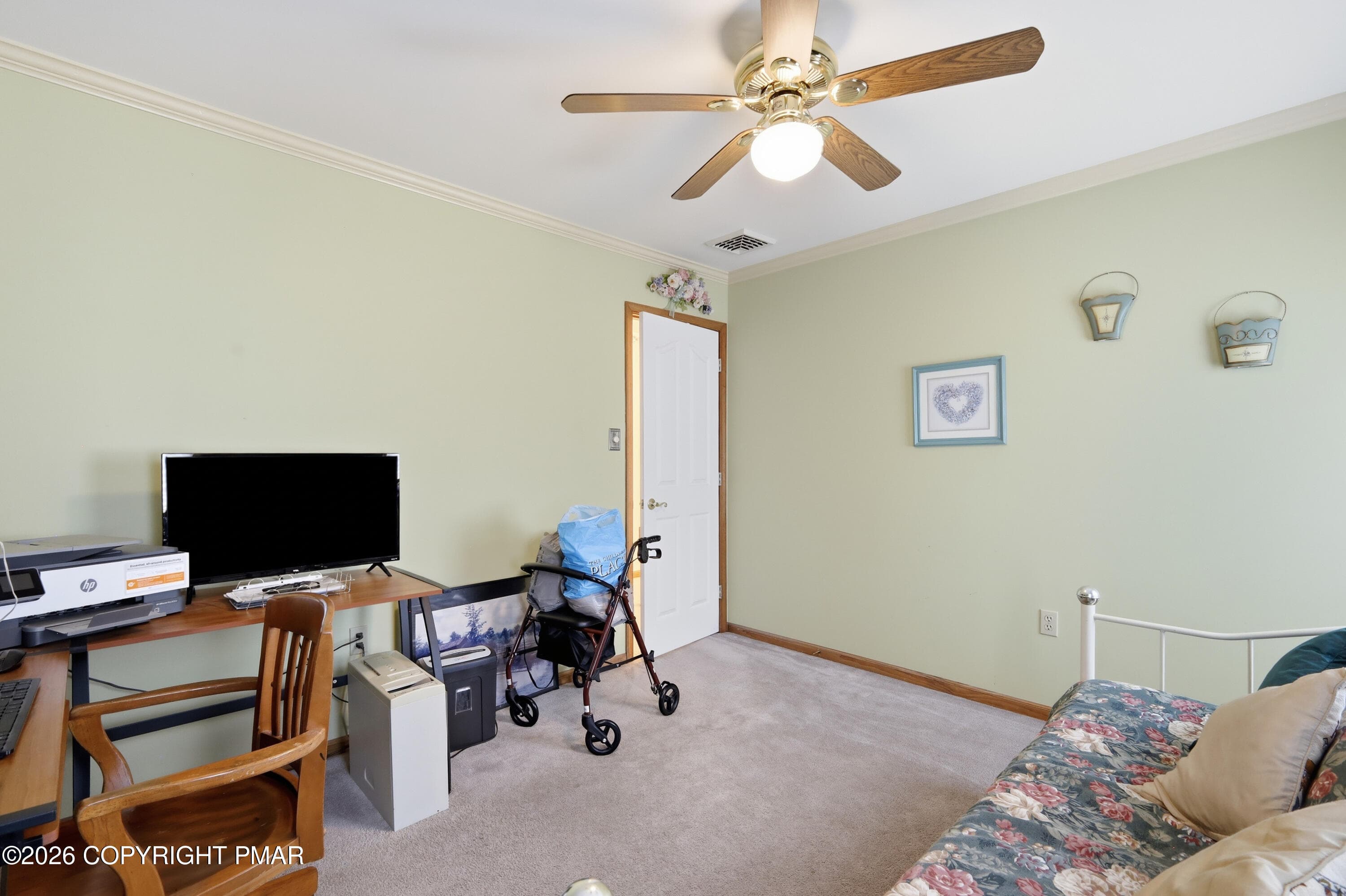 office - 1630 Mohican Court, Effort, PA 18330, Effort