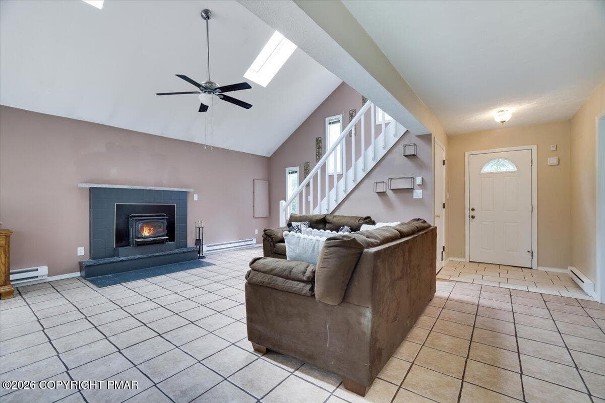 Livingroom - 1065 Breezewood Drive, Newfoundland, PA 18445, Newfoundland
