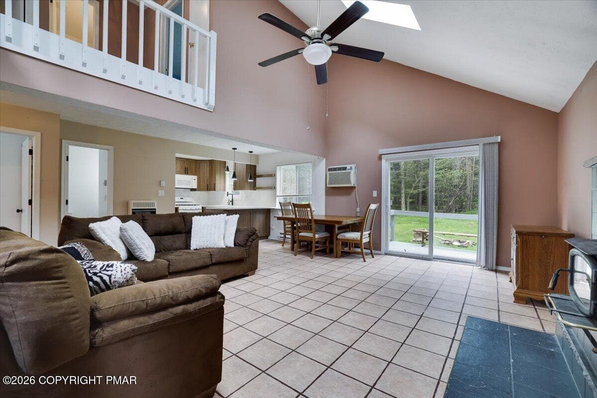 Living/Dining room - 1065 Breezewood Drive, Newfoundland, PA 18445, Newfoundland
