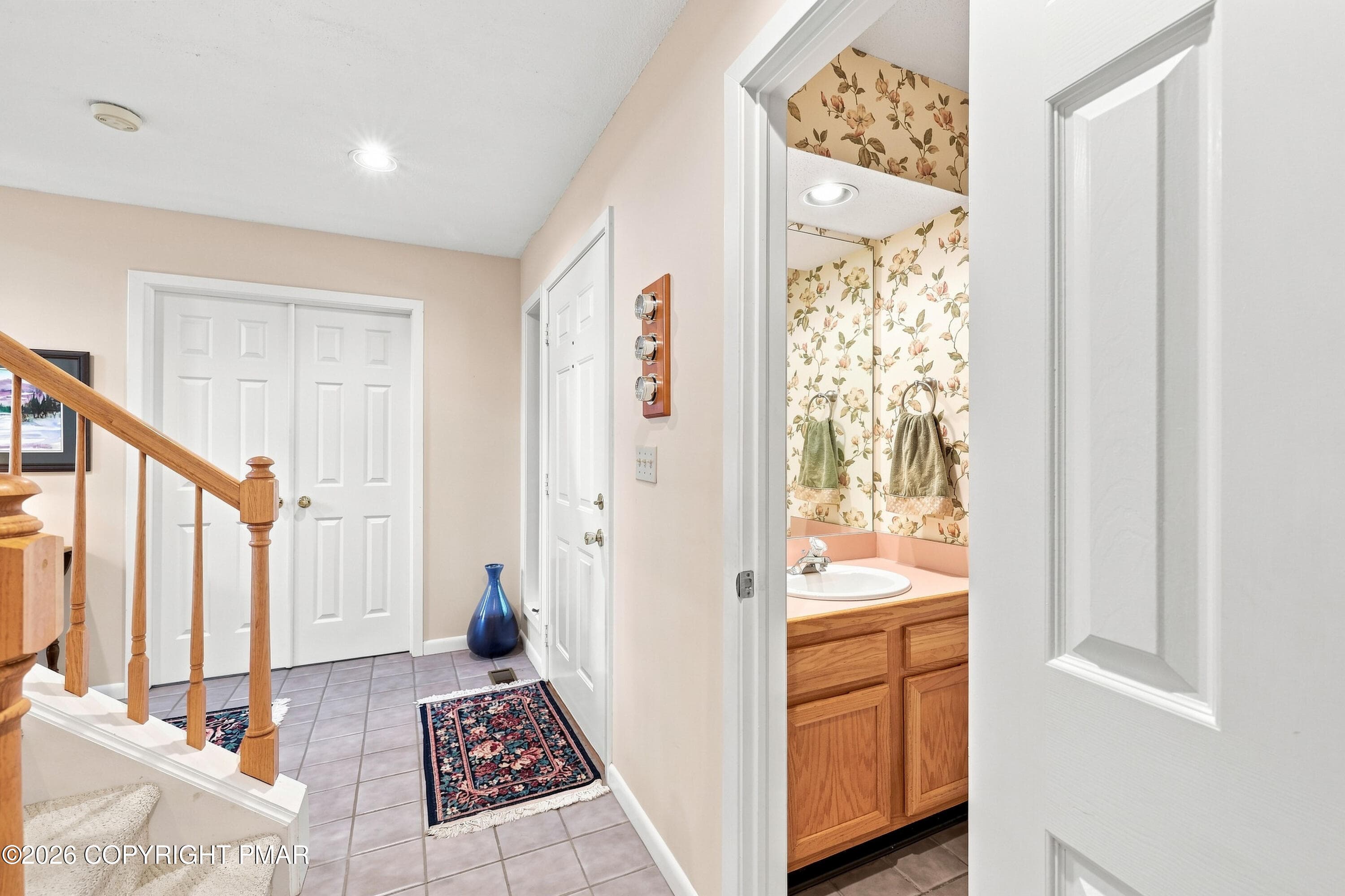 Foyer/powder room - 109 Creekside Road, Buck Hill Falls, PA 18323, Buck Hill Falls