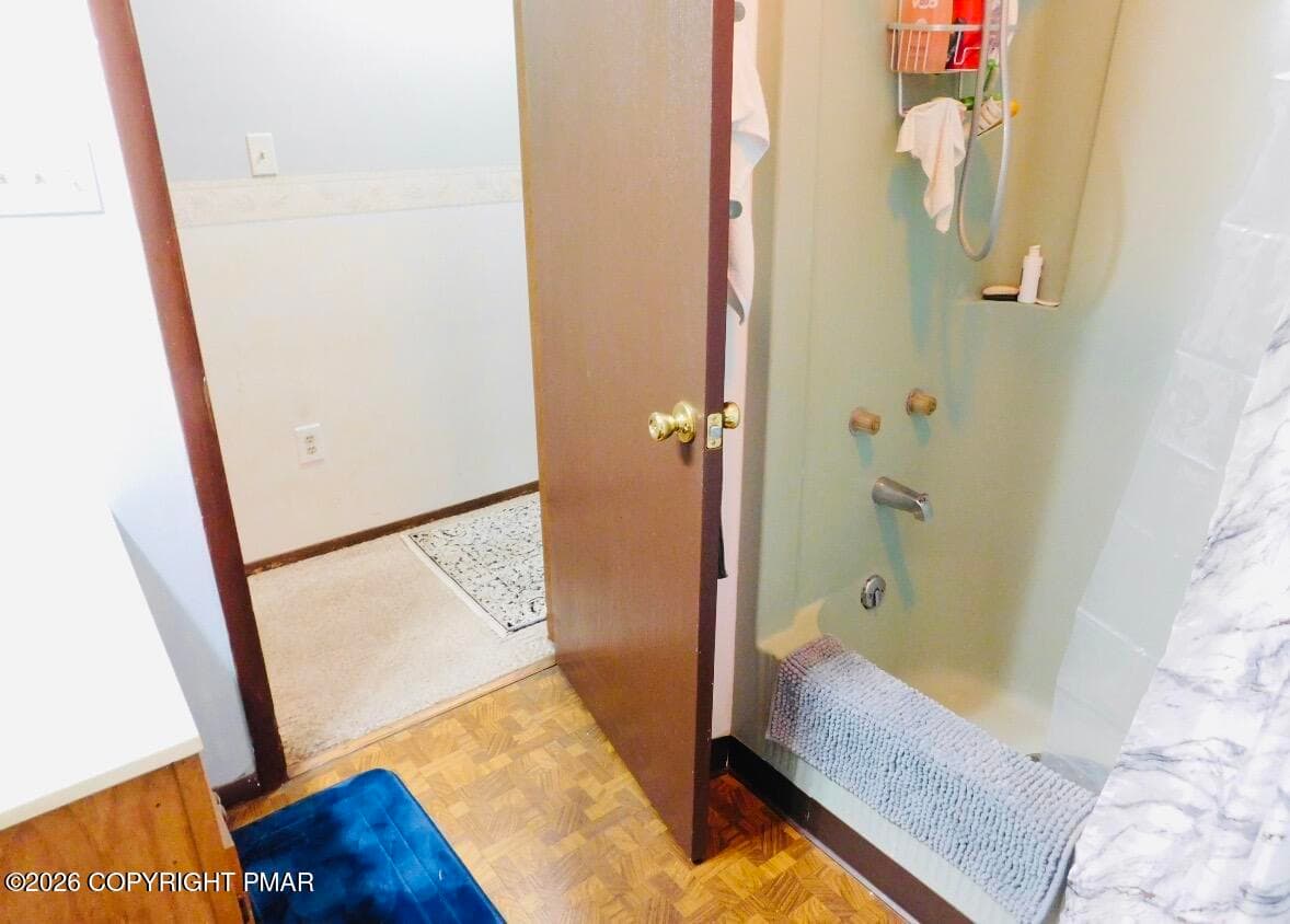Primary Bathroom - 154 Lake Drive, Nesquehoning, PA 18240, Nesquehoning