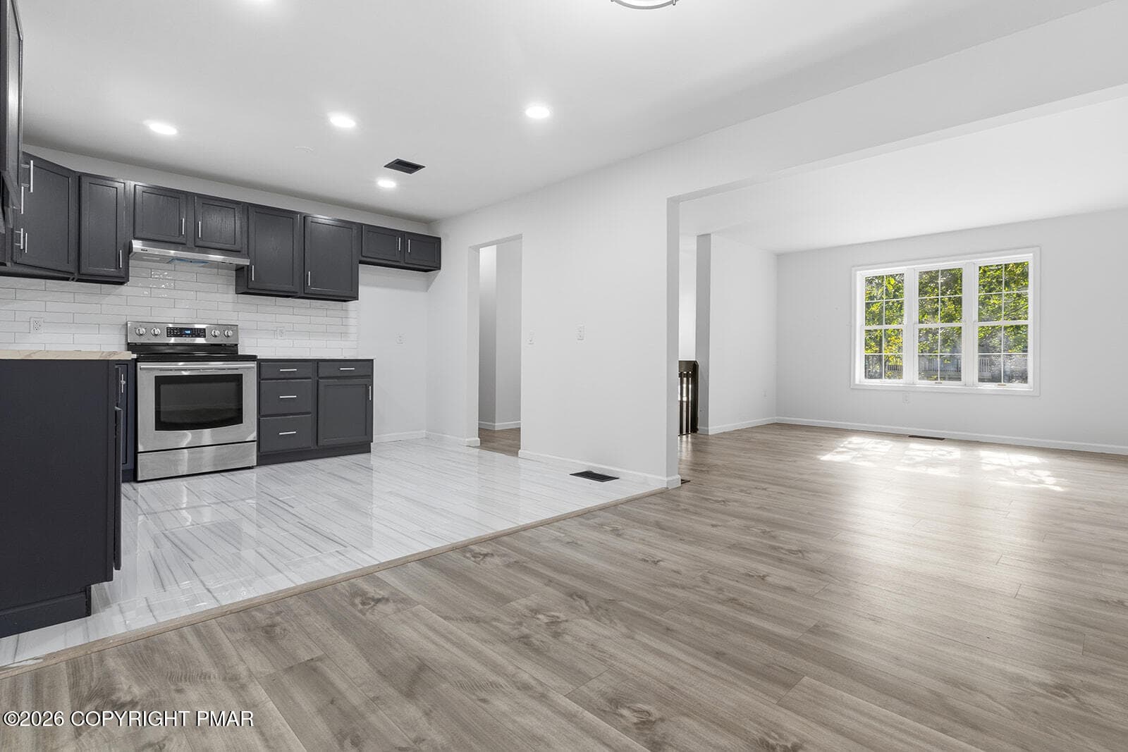 Dining Kitchen Area - 2081 Minqua Trail, Tobyhanna, PA 18466