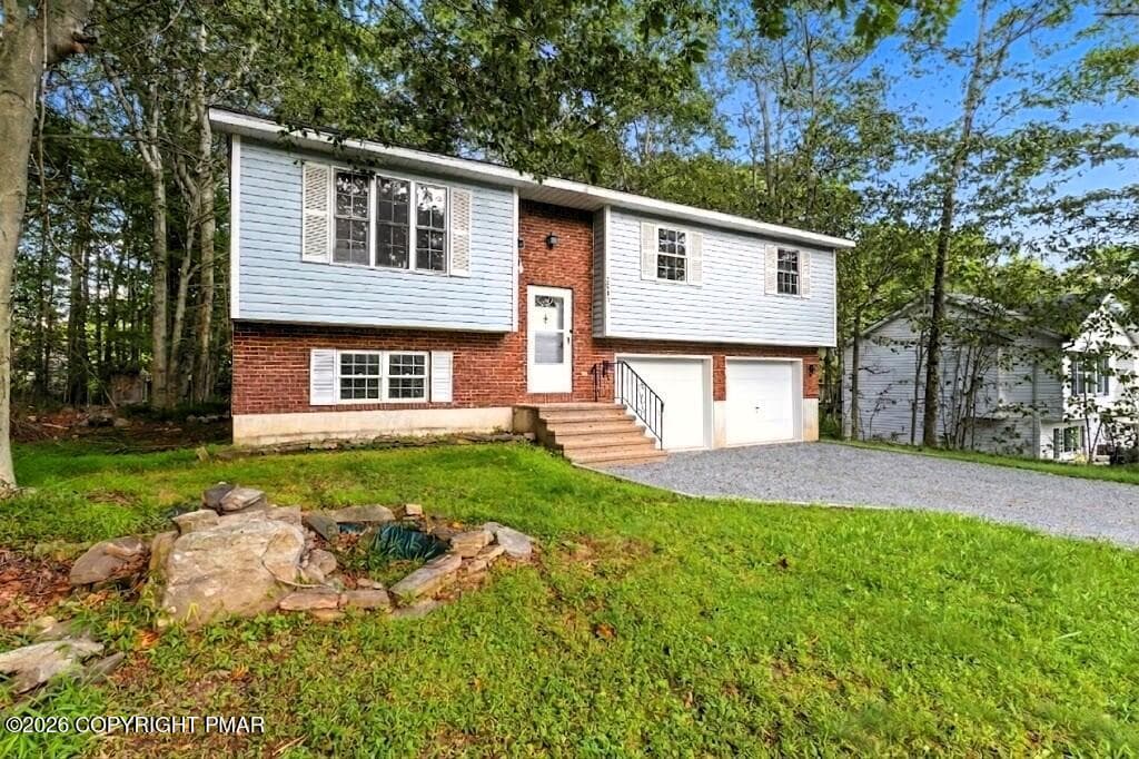 Front V4 - 2081 Minqua Trail, Tobyhanna, PA 18466