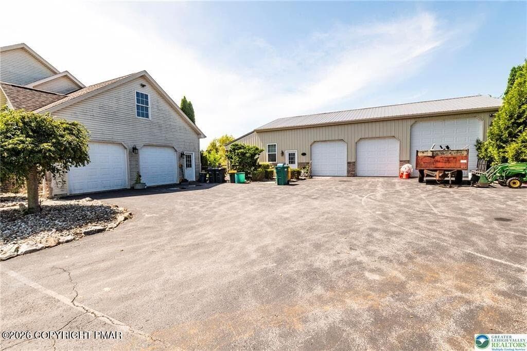 33 - 1603 Kings Court, Pen Argyl, PA 18072, Pen Argyl