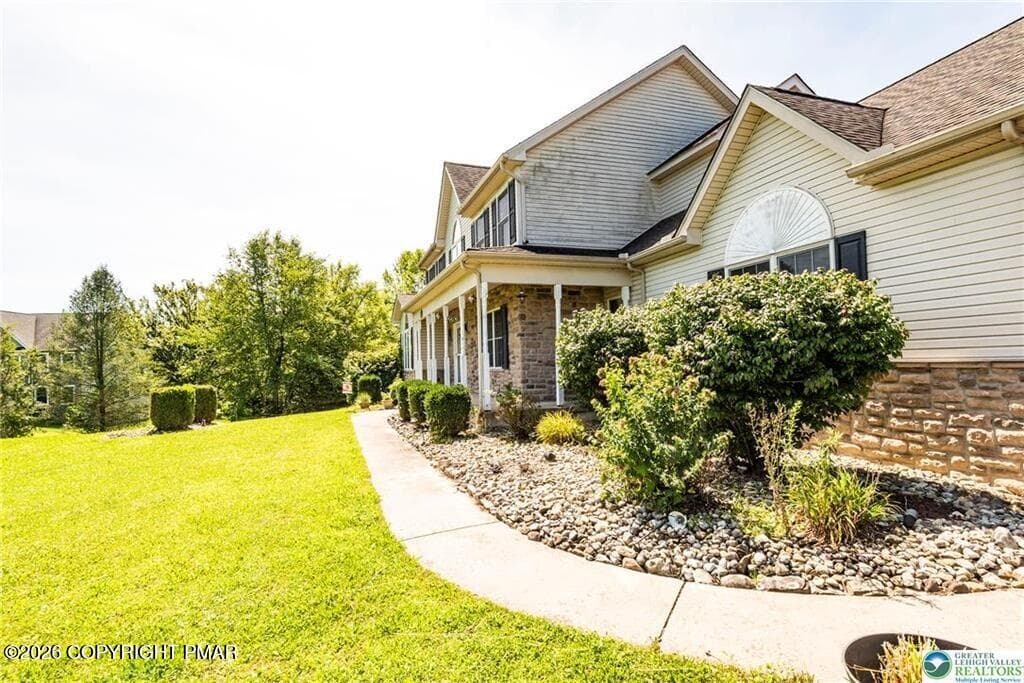 35 - 1603 Kings Court, Pen Argyl, PA 18072, Pen Argyl
