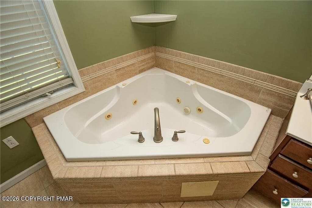 53 - 1603 Kings Court, Pen Argyl, PA 18072, Pen Argyl