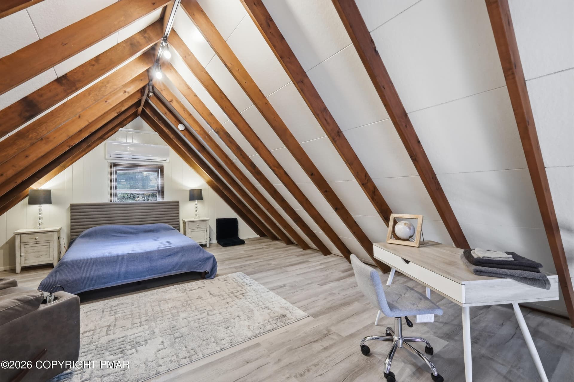 loft - 218 Onawa Trail, Pocono Lake, PA 18347