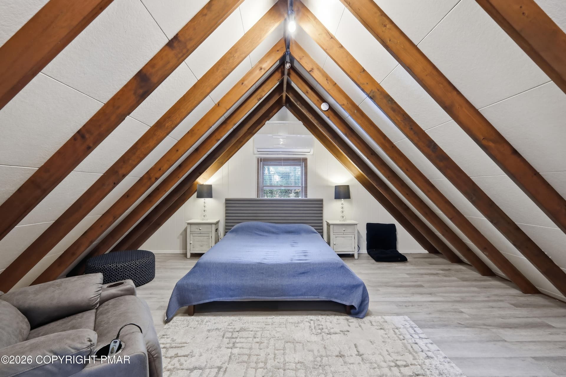 loft - 218 Onawa Trail, Pocono Lake, PA 18347