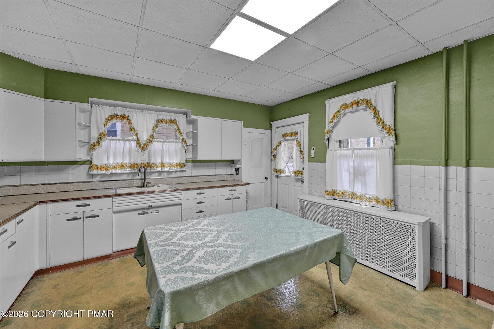 19-Kitchen - 221 N Mill Street, Saint Clair, PA 17970, Saint Clair