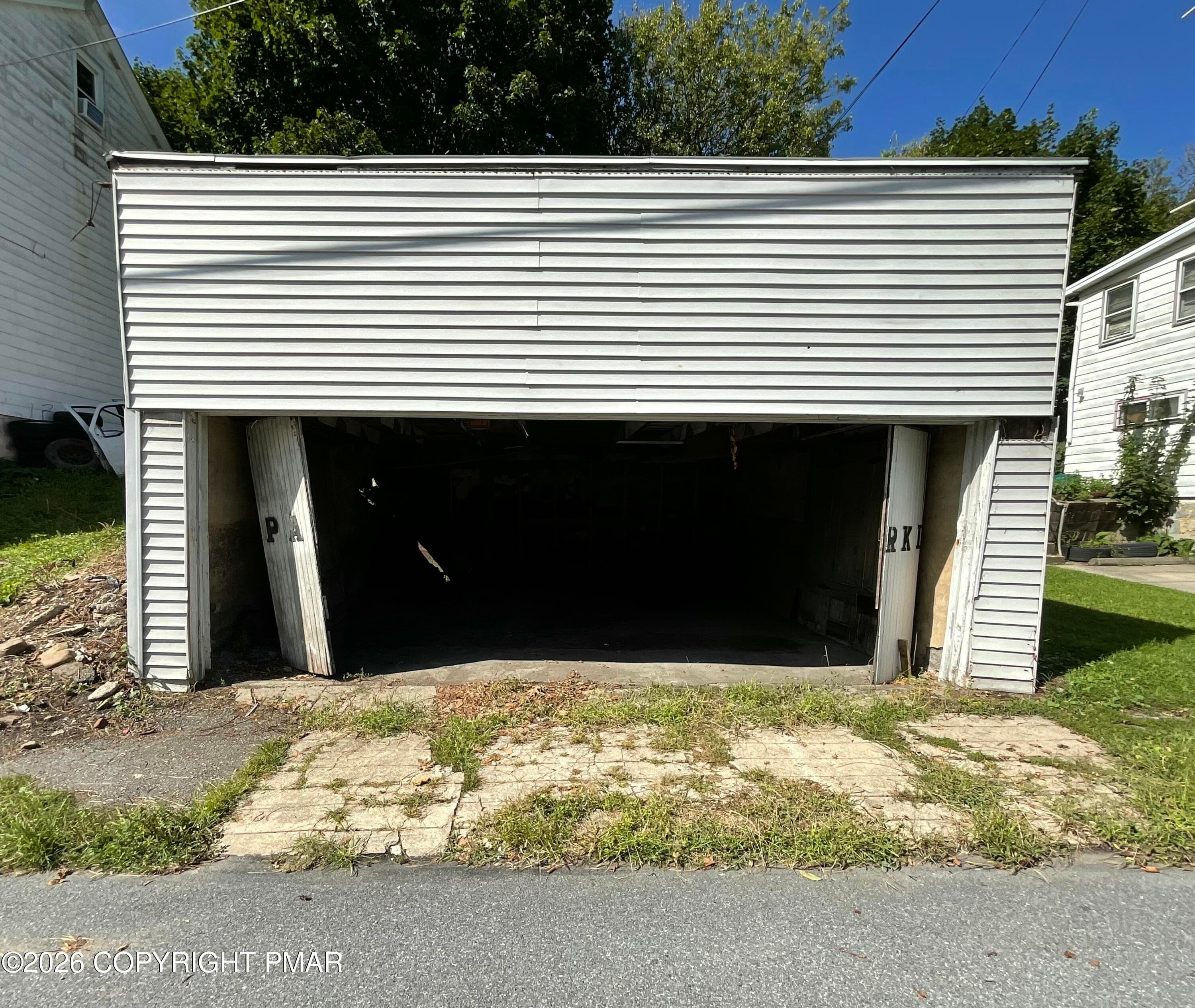 IMG_3588 - 320 W Ridge Street, Lansford, PA 18232, Lansford